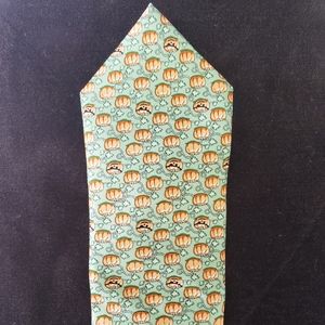 Halloween tie